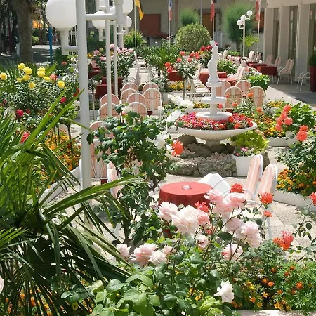 Garden 3*